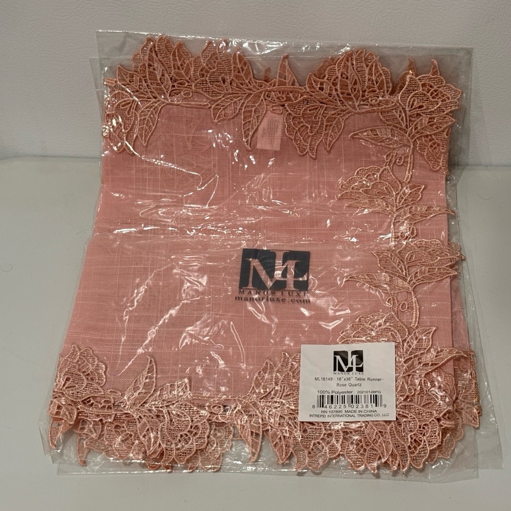 Manor Luxe English Rose Lace Trim Table Runner Rose Quartz